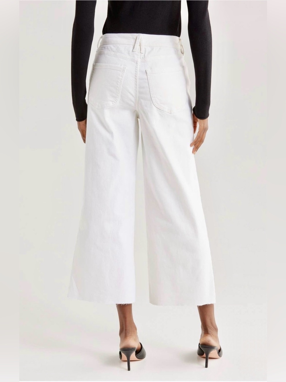 SALE 🎉 NWT Good American Good Waist Palazzo Raw Hem Crop Jeans in White - Picture 2 of 15